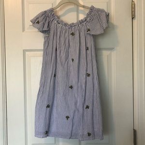 Off shoulder cotton seersucker dress